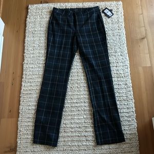 NWT NYDJ Trouser. Size 6